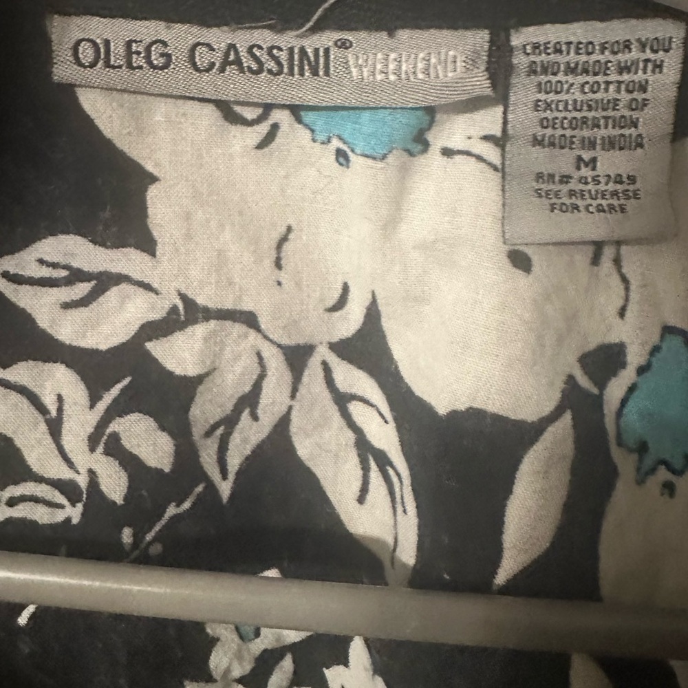 Oleg Cassini Weekend Floral Button Down Blouse Medium Black Blue Cotton - Picture 3 of 12